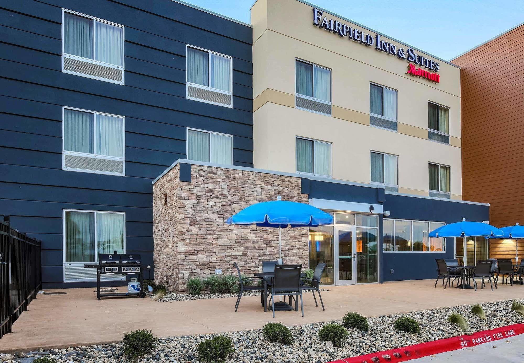 Fairfield Inn & Suites By Marriott Snyder Exteriér fotografie